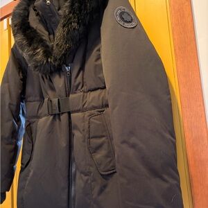 Women's Canadian Down Double zip Black Ski Jacket w/Fur Trim hood and belted 2X